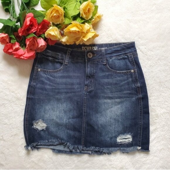 NWOT Distressed Denim Skirt SMALL - Picture 1 of 3